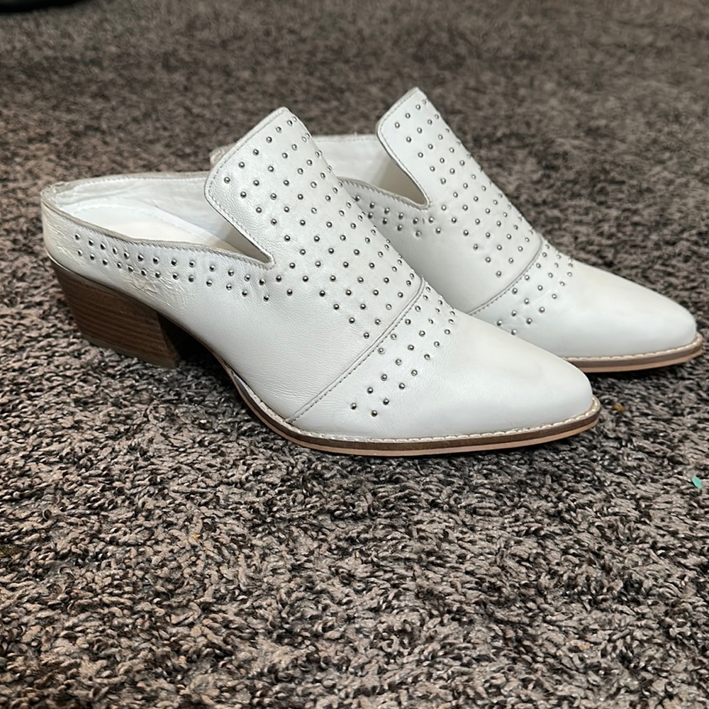 Very Volatile Apollina Mule